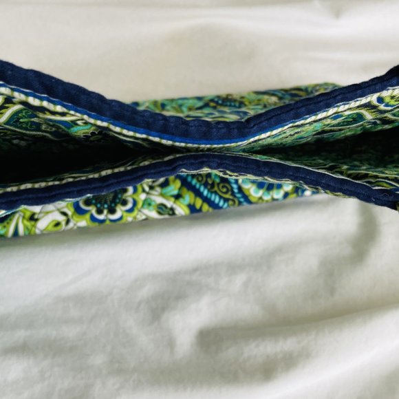 VERA BRADLEY Tote Bag Rhythm & Blues Pattern (retired) - Picture 7 of 7